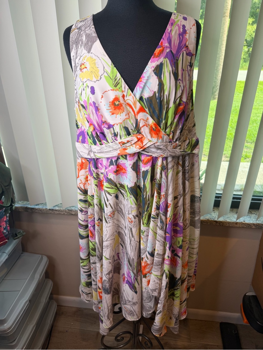 Lane Bryant floral summer dress asymmetrical wrap design botanical print Size 18